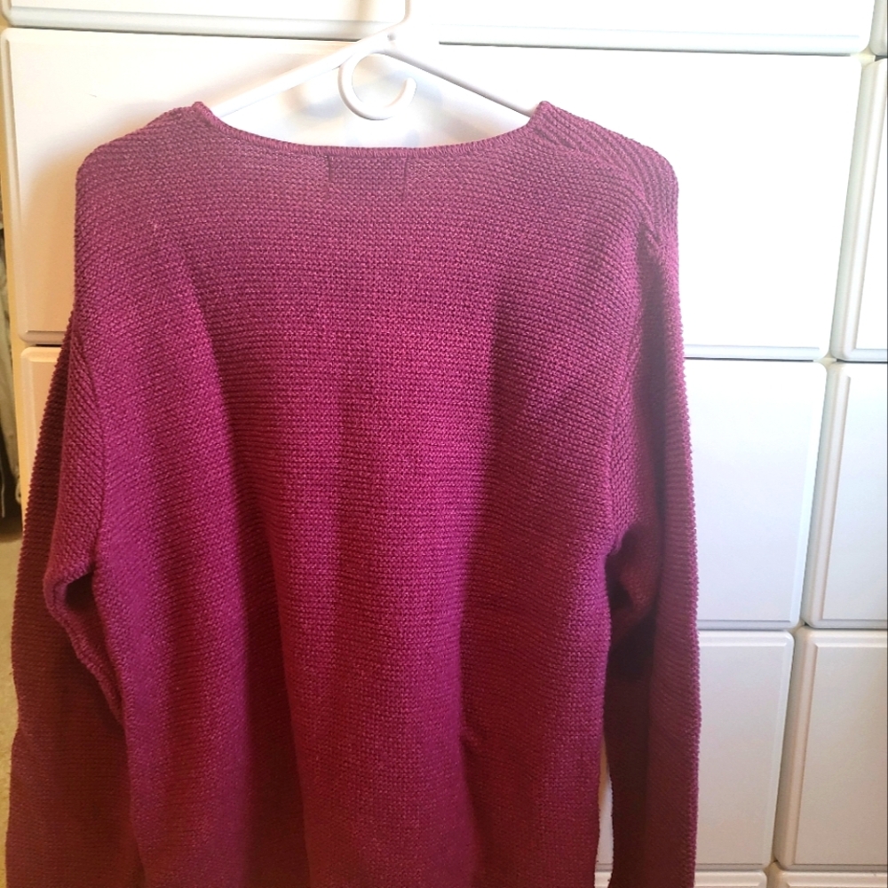 North Style Sweater